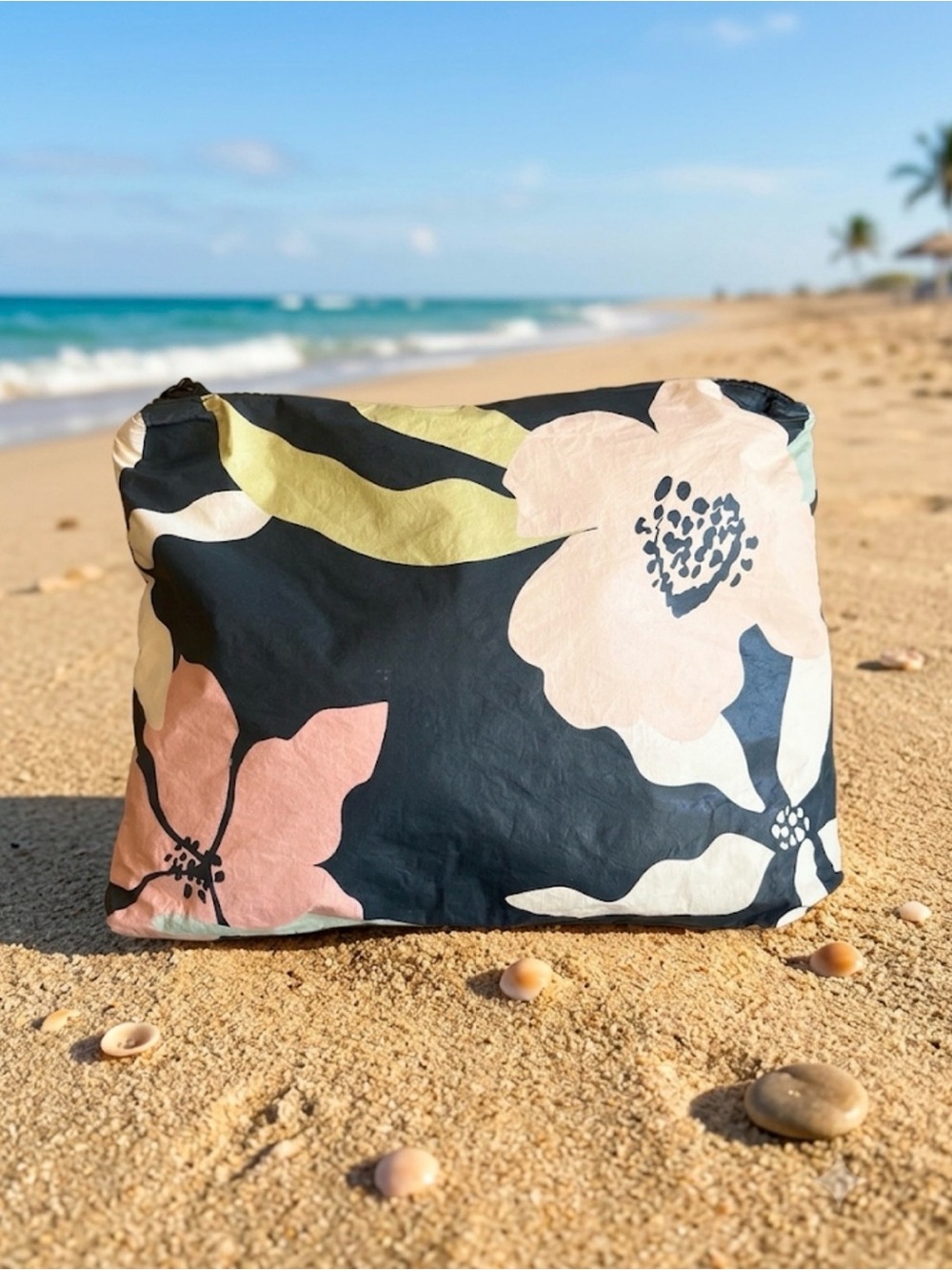ALOHA collection small pouch FLORA Eve waterproof lightweight travel accessory